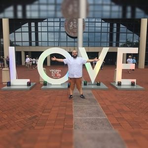 Meet your Posher, Eric